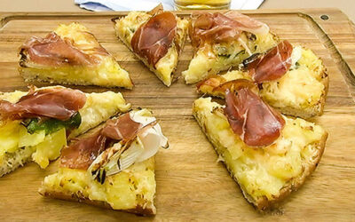 Torta de pan, patatas, cebolletas y queso Idiazabal